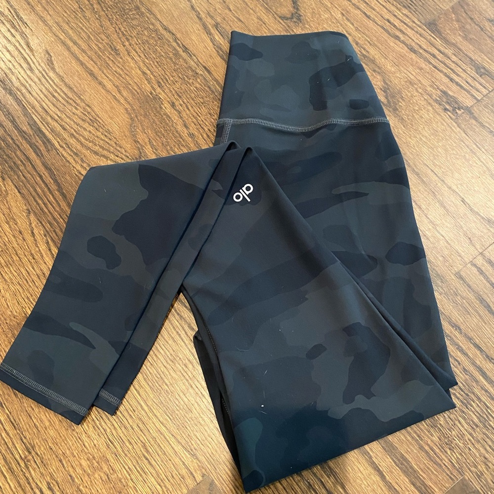 Alo high waist vapor leggings - black camo